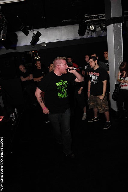 [refuse resist on May 15, 2009 at Club Lido (Revere, MA)]