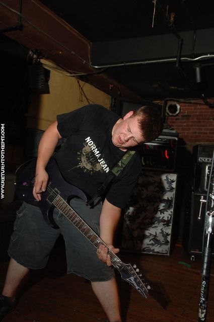 [below the rise on Jul 13, 2006 at Milly's Tavern (Manchester, NH)]