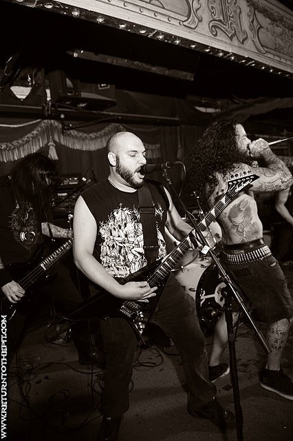 [sangus legionaris on May 15, 2014 at Ralph's (Worcester, MA)]