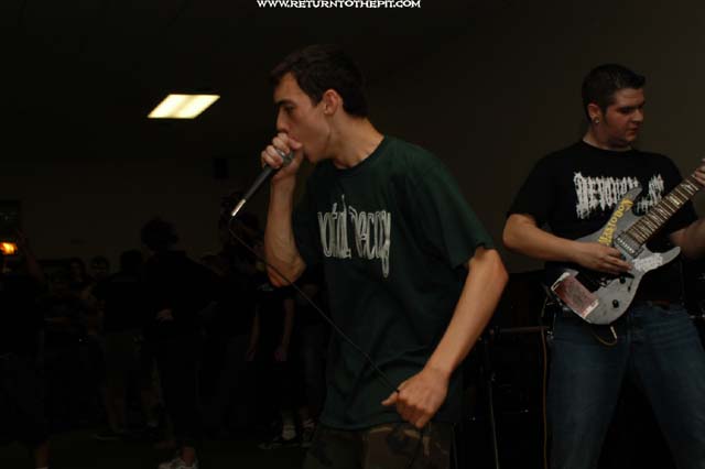 [shading the end on Aug 14, 2003 at Elks Lodge (Melrose, Ma)]