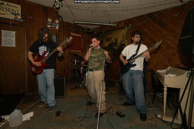[shadows of the unseen on Apr 1, 2004 at O'Briens Pub (Allston, Ma)]