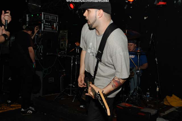 [shattered realm on May 31, 2003 at El n Gee (New London, CT)]