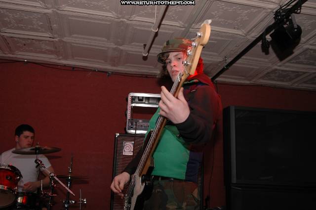 [shoot your wounded on Mar 8, 2005 at Muddy River Smokehouse (Portsmouth, NH)]