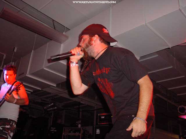 [skinless on Jul 27, 2002 at Milwaukee Metalfest Day 2 relapse (Milwaukee, WI)]