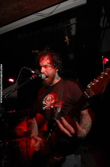 [sulaco on Mar 24, 2005 at The Space (Portland, Me)]