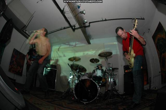 [sumo on May 14, 2005 at Evo's Art Space - upstairs (Lowell, Ma)]