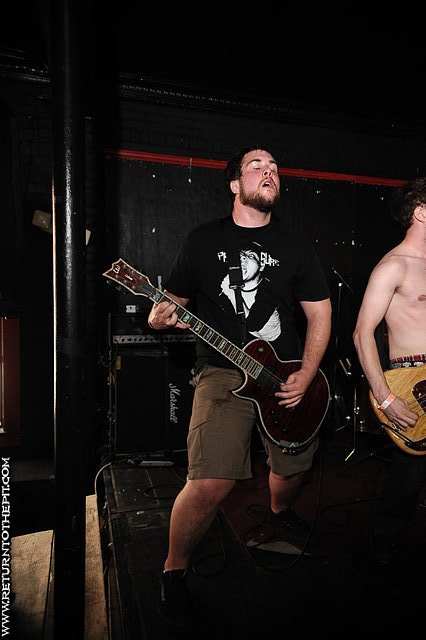 [the carrier on May 9, 2009 at Jerky's (Providence, RI)]
