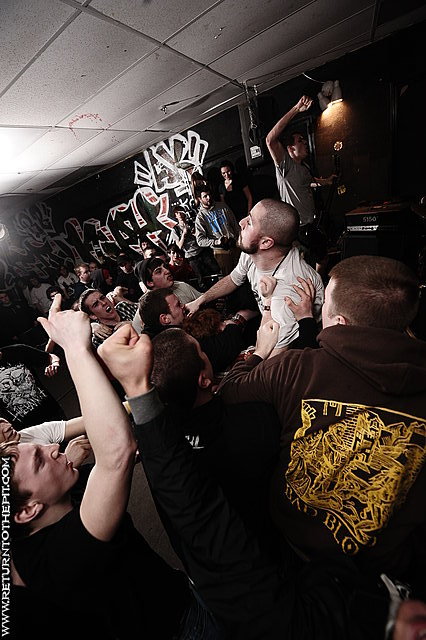 [the carrier on Mar 4, 2010 at Anchors Up (Haverhill, MA)]