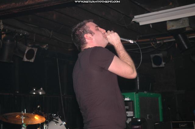 [the chinese stars on Dec 18, 2004 at the Living Room (Providence, RI)]