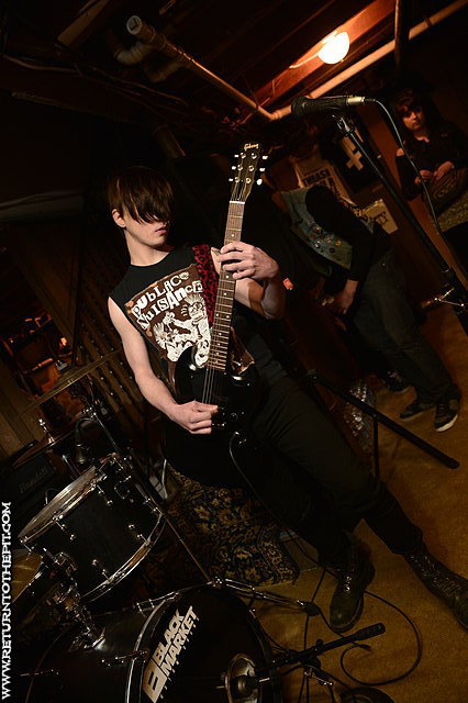 [the ear bleeds on Apr 13, 2013 at Tino's Basement (Dover, NH)]