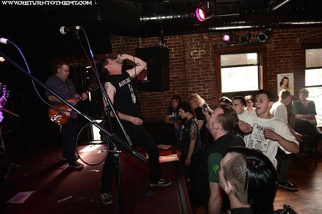 [the jabbers on May 10, 2014 at Dover Brickhouse (Dover, NH)]