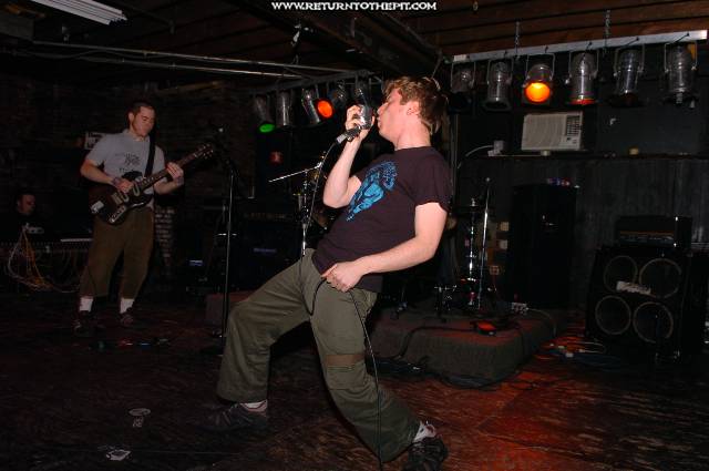 [the taste of silver on May 10, 2005 at the Living Room (Providence, RI)]
