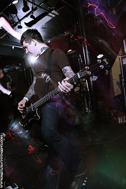 [tombs on Jun 13, 2010 at Club Hell (Providence, RI)]