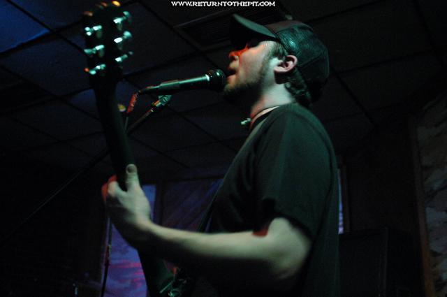 [unearthly trance on Apr 3, 2004 at the Chopping Block (Boston, Ma)]