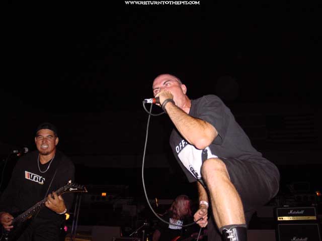 [vio-lence on Jul 27, 2002 at Milwaukee Metalfest Day 2 crash (Milwaukee, WI)]