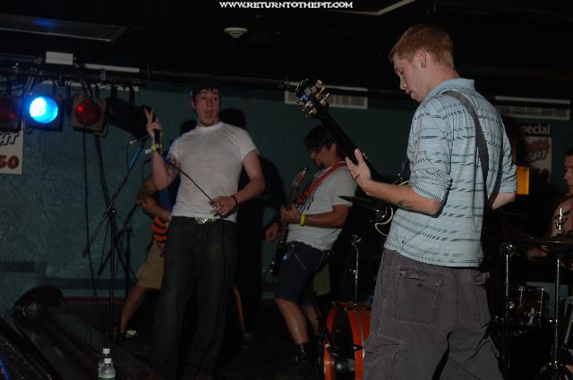 [within choking range on Jul 27, 2006 at Mark's Showplace (Bedford, NH)]