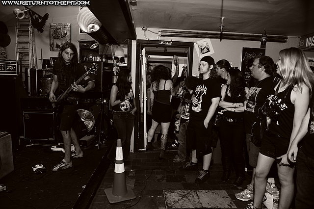 [worms in women in cattle on Aug 26, 2011 at PT-109 (Allston, MA)]